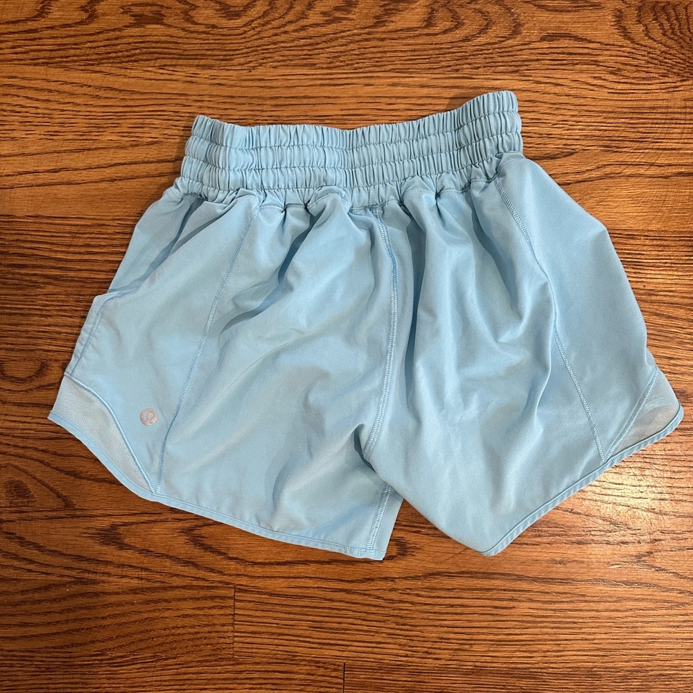 Lululemon hotty hot running shorts size 2 - Picture 2 of 4